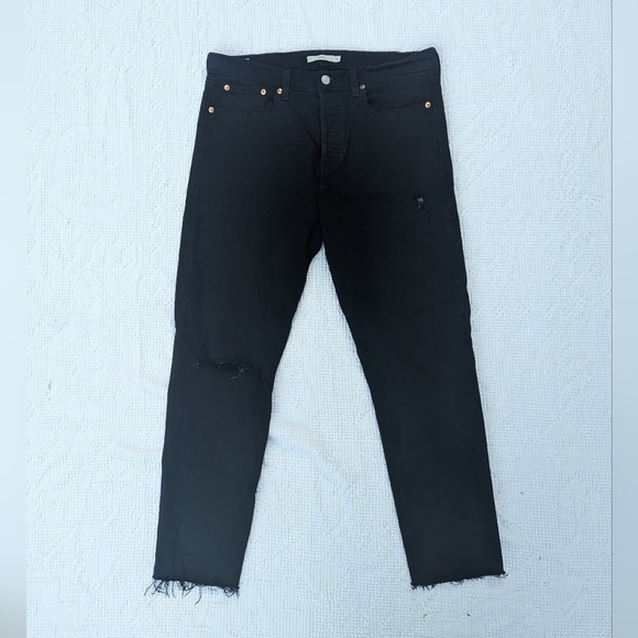 Levi's║Black Wedgie Ripped Jeans║Size 31 - Picture 1 of 7